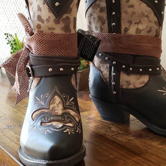 FINAL PRICE - Sz. 7.5 - Leather Cowboy Boots - Picture 7 of 7